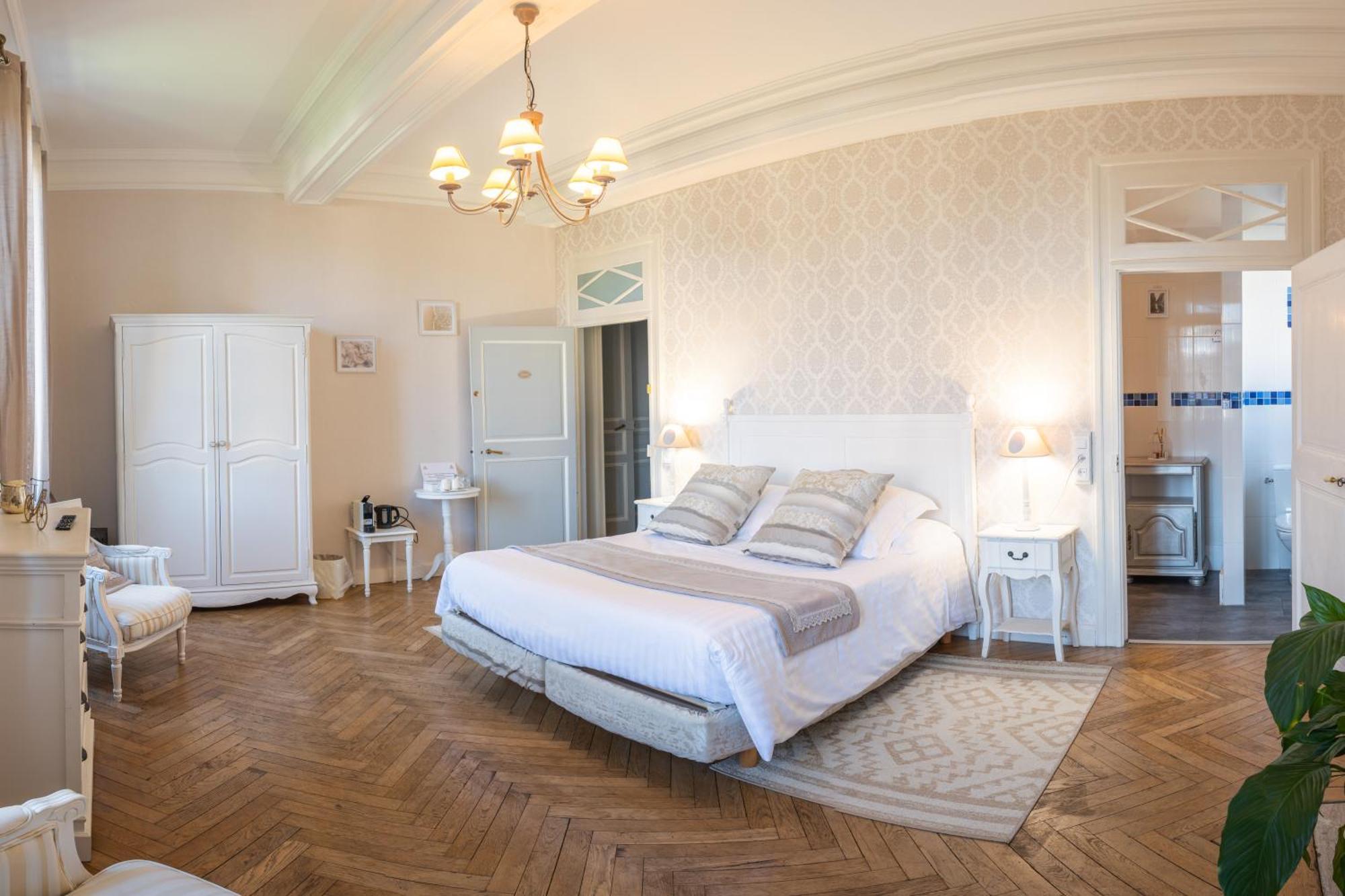 Maison D'Hotes "Les Jardins De Mazamet" Ngoại thất bức ảnh