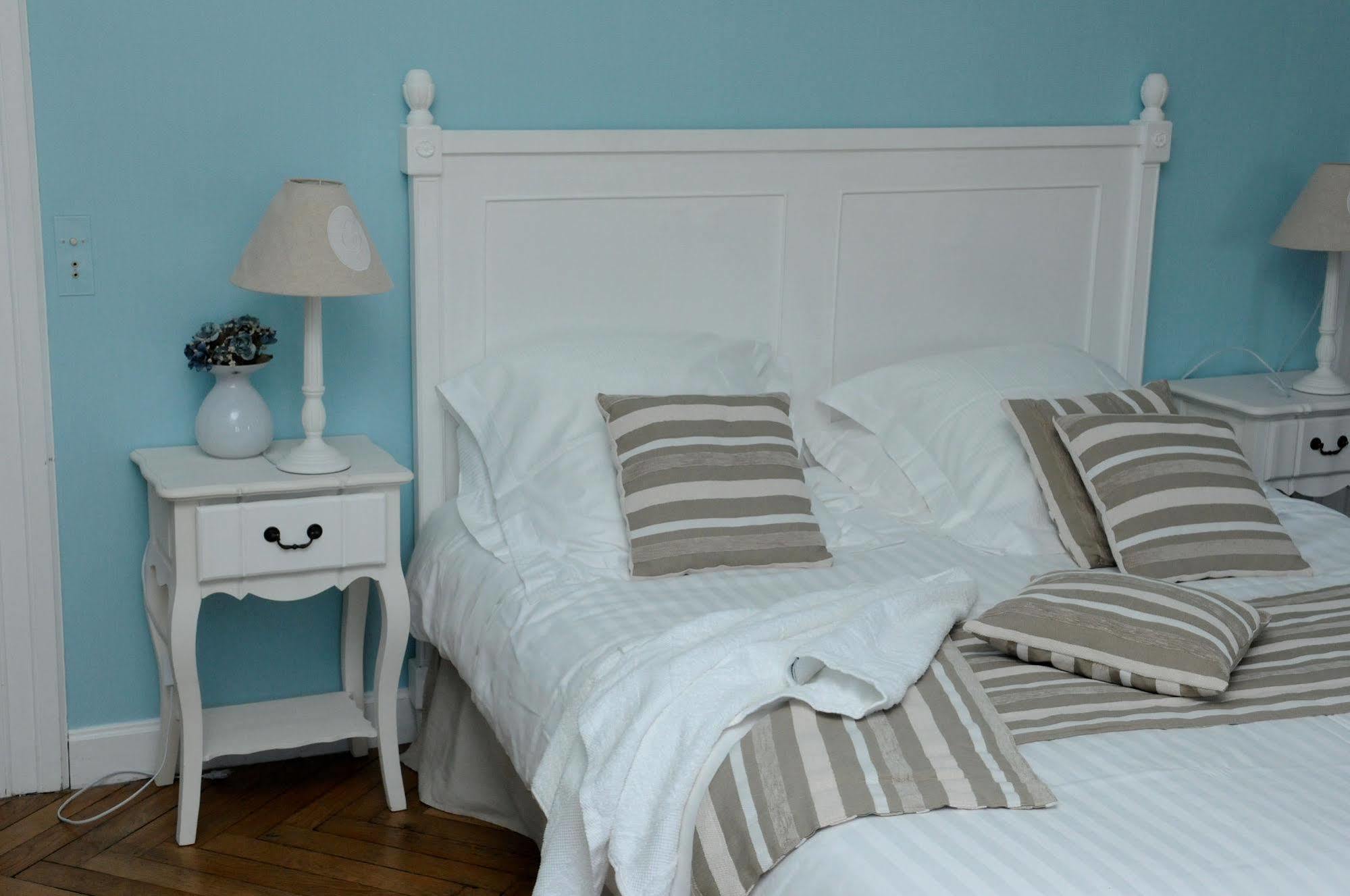 Maison D'Hotes "Les Jardins De Mazamet" Ngoại thất bức ảnh